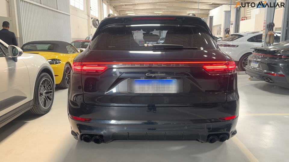 PORSCHE CAYENNE 3.0 V6 E-HYBRID PLATINUM EDITION AWD TIPTRONIC S
