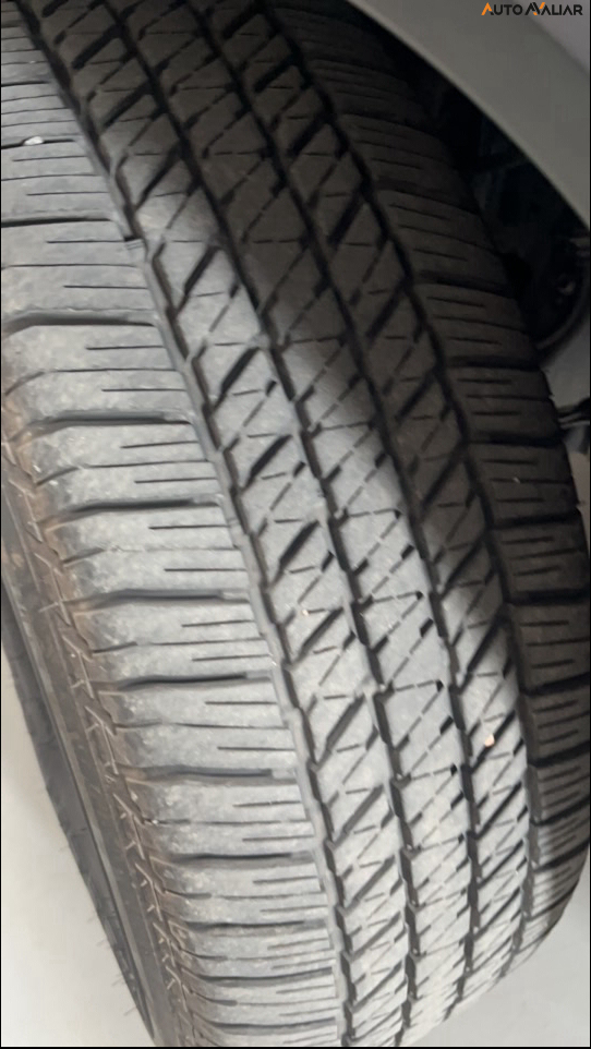 TOYOTA HILUX SW4 2.8 D-4D TURBO DIESEL SRX 7L 4X4 AUTOM&Aacute;TICO