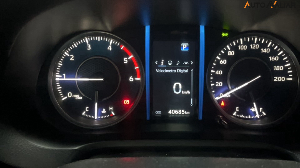 TOYOTA HILUX SW4 2.8 D-4D TURBO DIESEL SRX 7L 4X4 AUTOM&Aacute;TICO