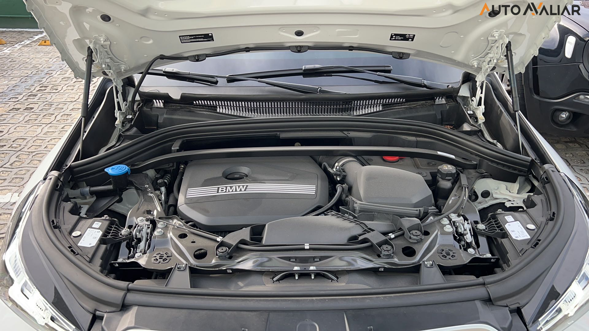 BMW X1 2.0 16V TURBO GASOLINA SDRIVE20I X-LINE STEPTRONIC