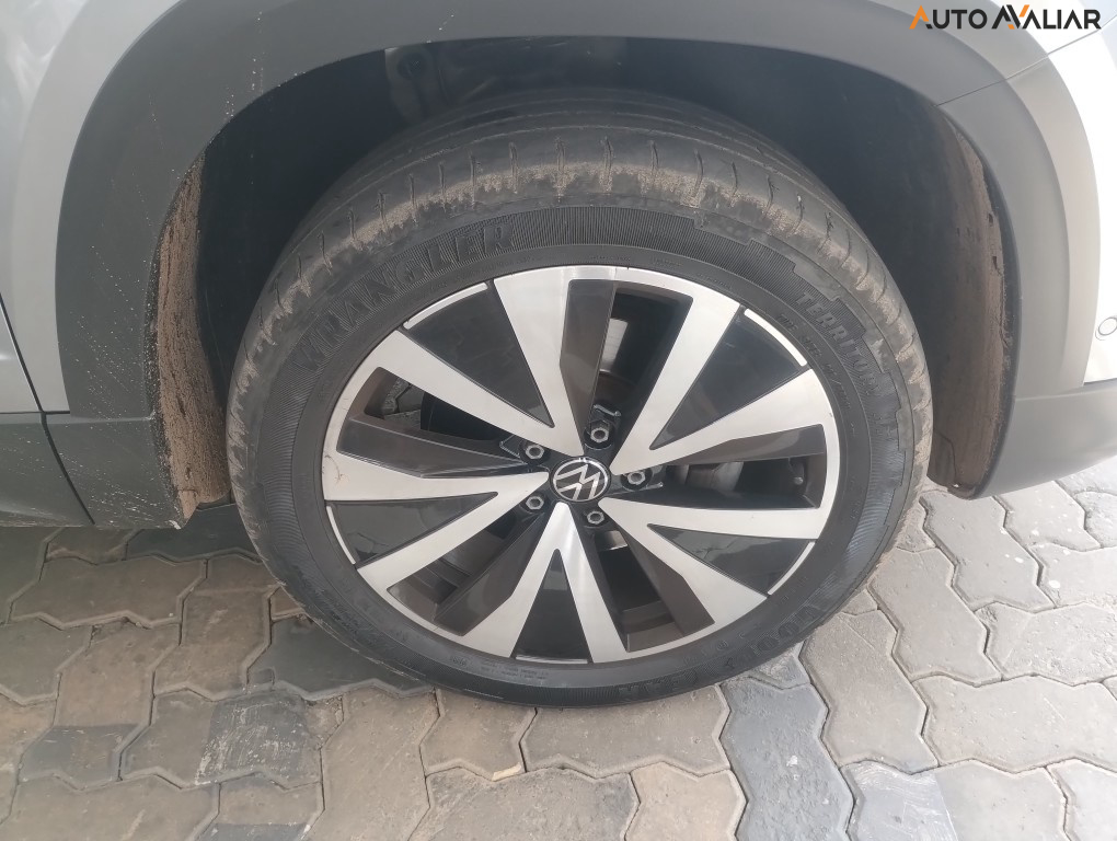 VOLKSWAGEN TAOS 1.4 250 TSI TOTAL FLEX HIGHLINE AUTOM&Aacute;TICO