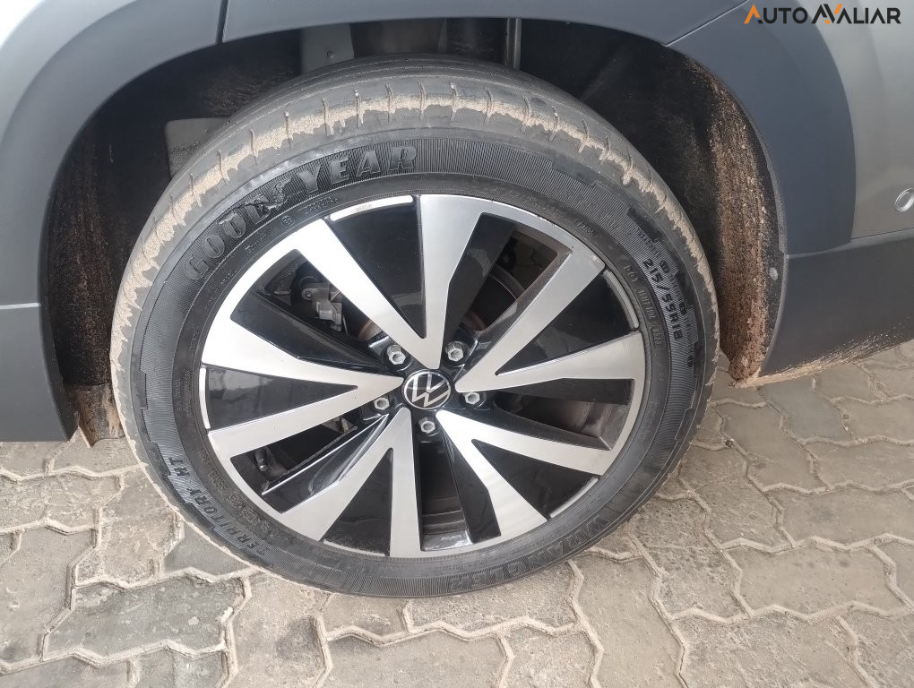 VOLKSWAGEN TAOS 1.4 250 TSI TOTAL FLEX HIGHLINE AUTOM&Aacute;TICO