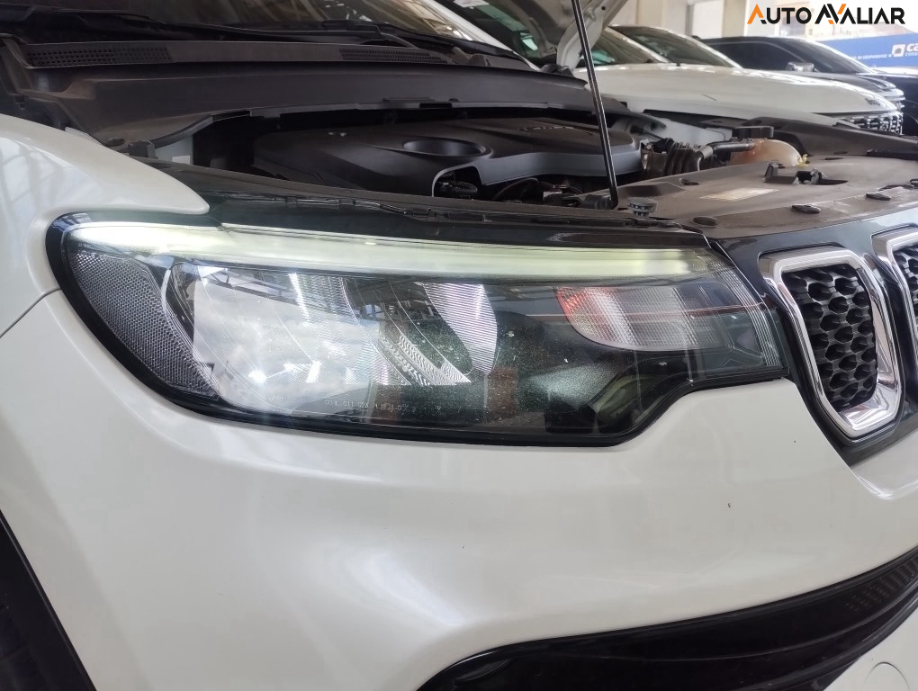 JEEP COMPASS 1.3 T270 TURBO FLEX LONGITUDE AT6