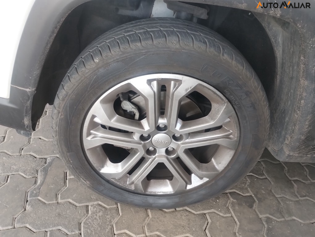 JEEP COMPASS 1.3 T270 TURBO FLEX LONGITUDE AT6