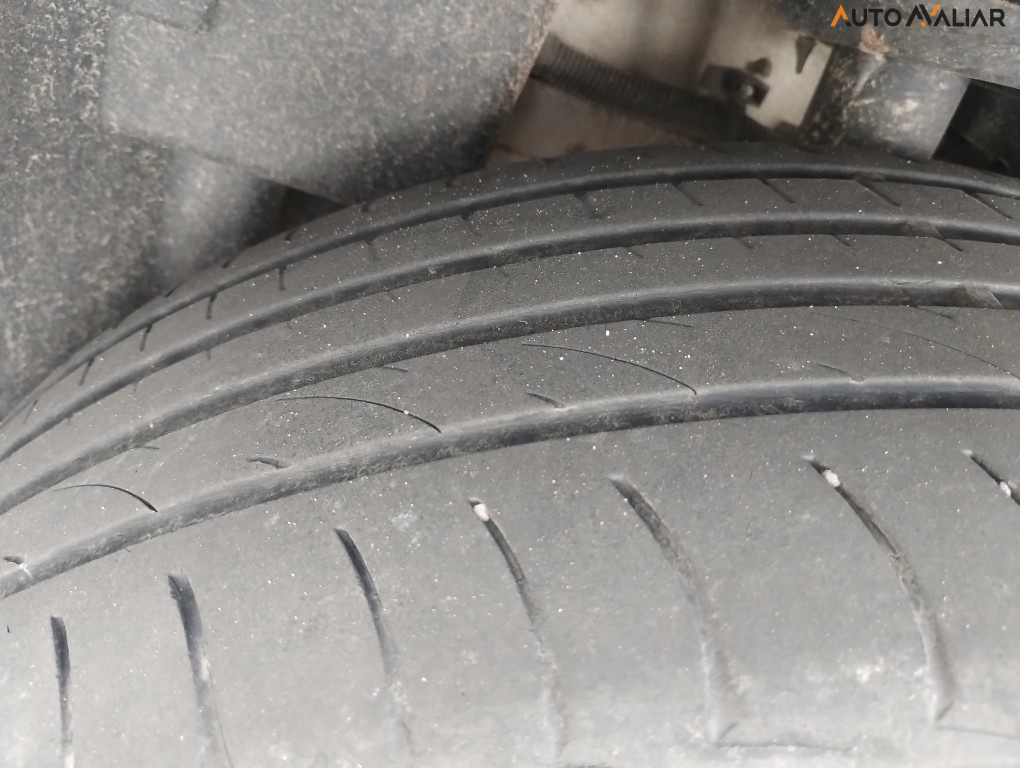 JEEP COMMANDER 2.0 TD380 TURBO DIESEL OVERLAND AT9