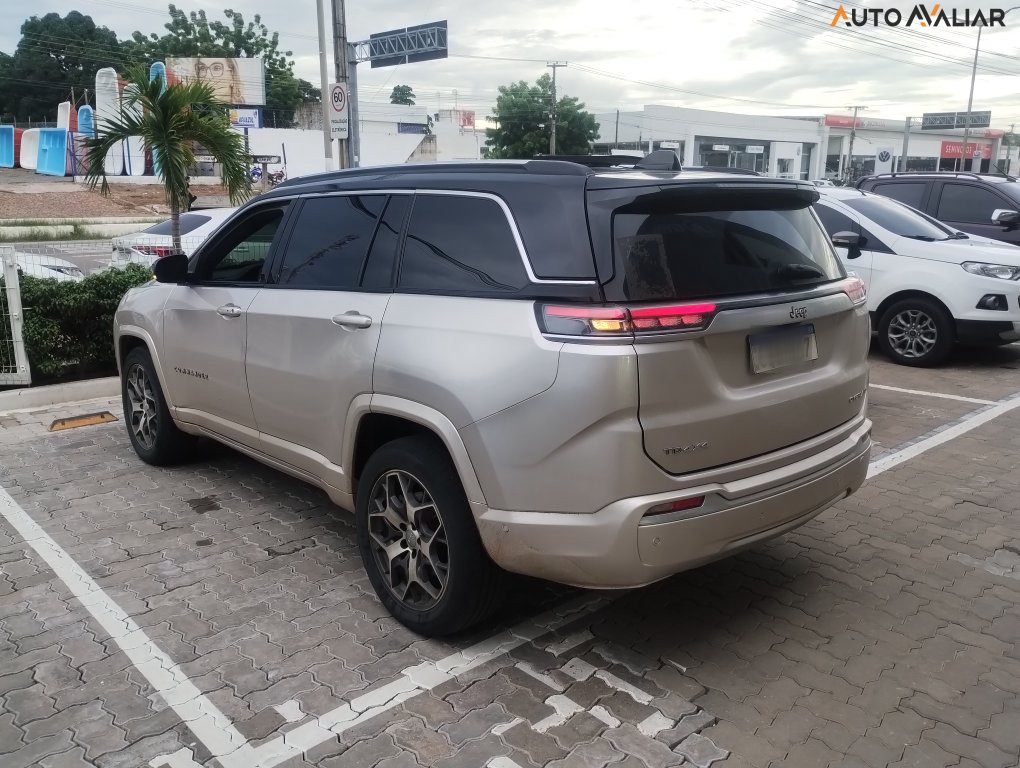 JEEP COMMANDER 2.0 TD380 TURBO DIESEL OVERLAND AT9