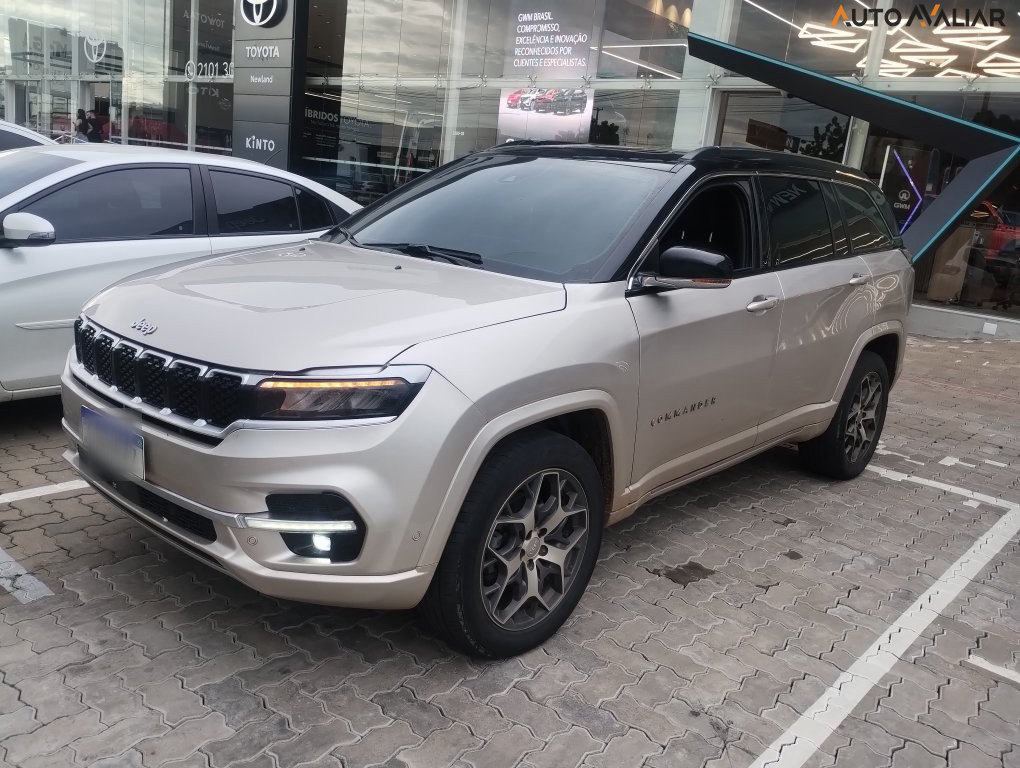 JEEP COMMANDER 2.0 TD380 TURBO DIESEL OVERLAND AT9