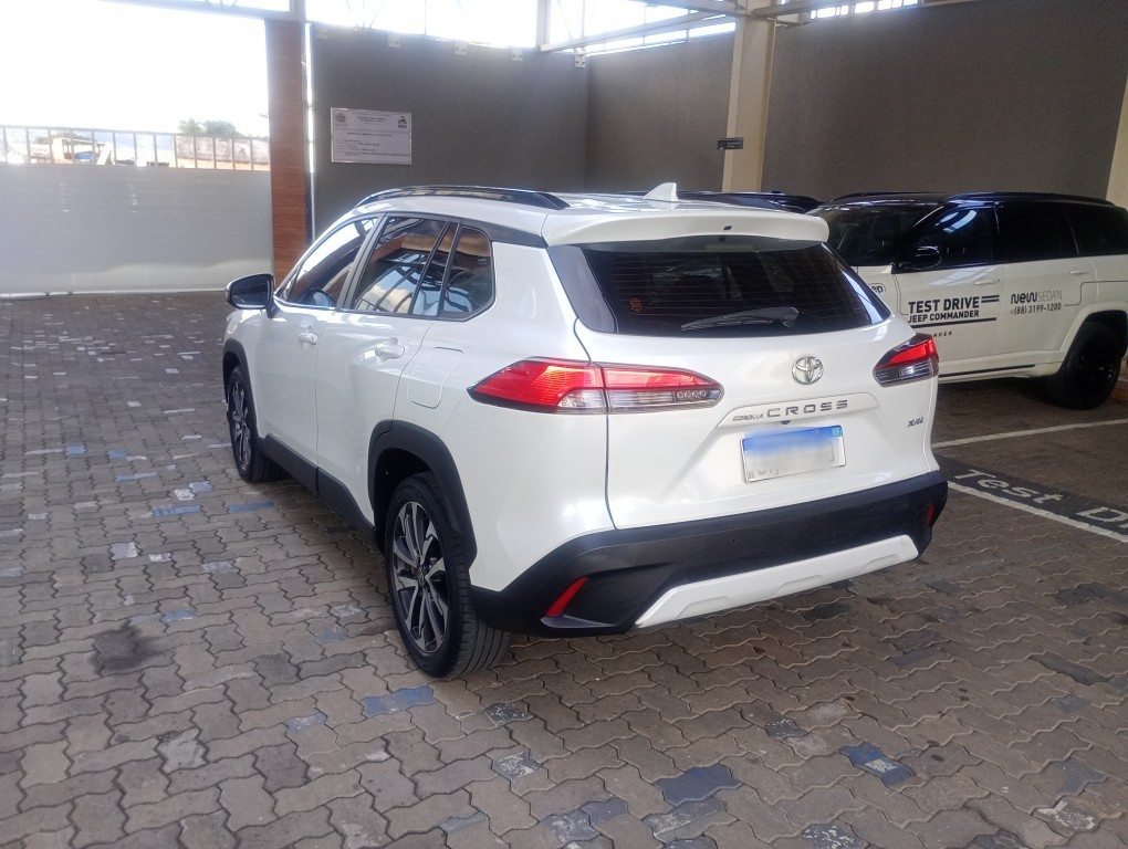 TOYOTA COROLLA CROSS 2.0 VVT-IE FLEX XRE DIRECT SHIFT
