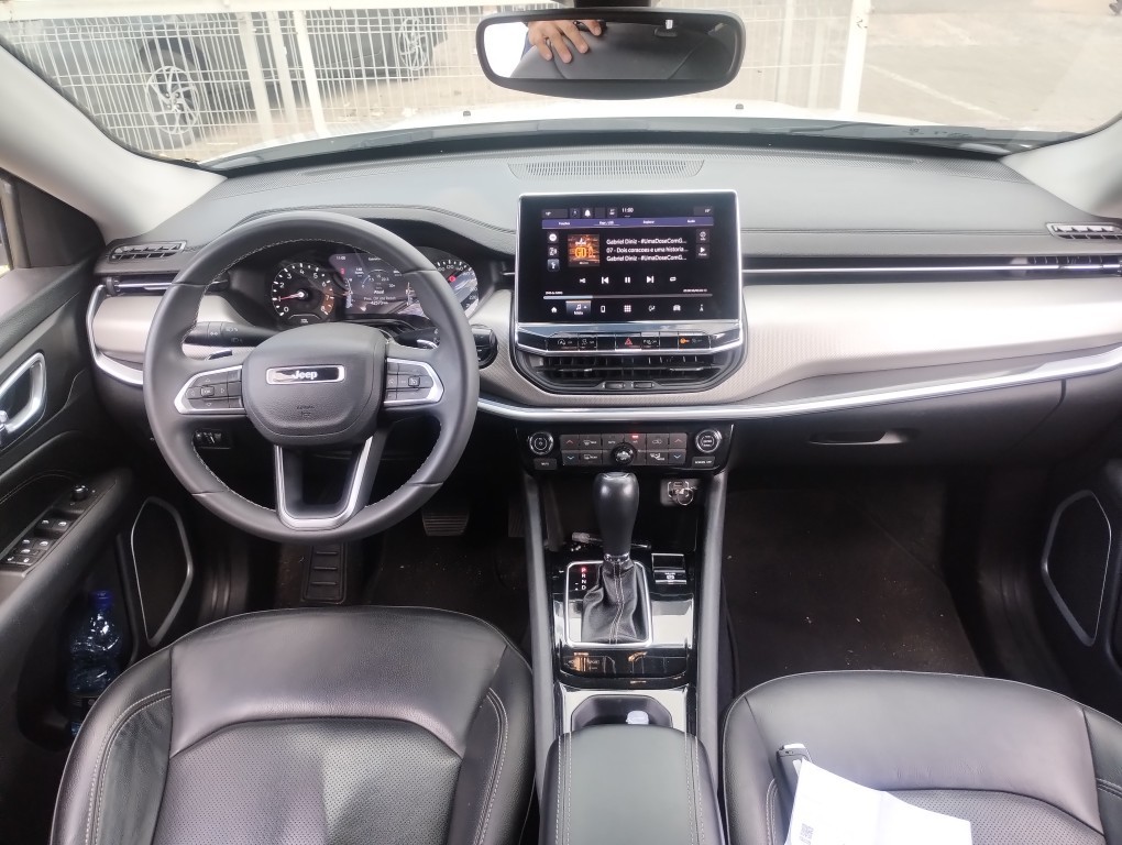 JEEP COMPASS 1.3 T270 TURBO FLEX LONGITUDE AT6