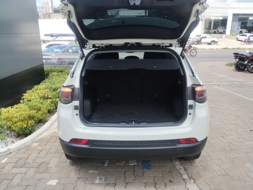 JEEP COMPASS 1.3 T270 TURBO FLEX LONGITUDE AT6