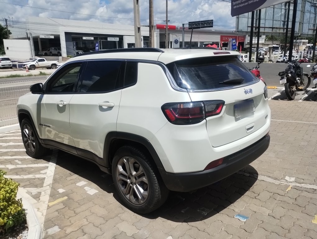 JEEP COMPASS 1.3 T270 TURBO FLEX LONGITUDE AT6