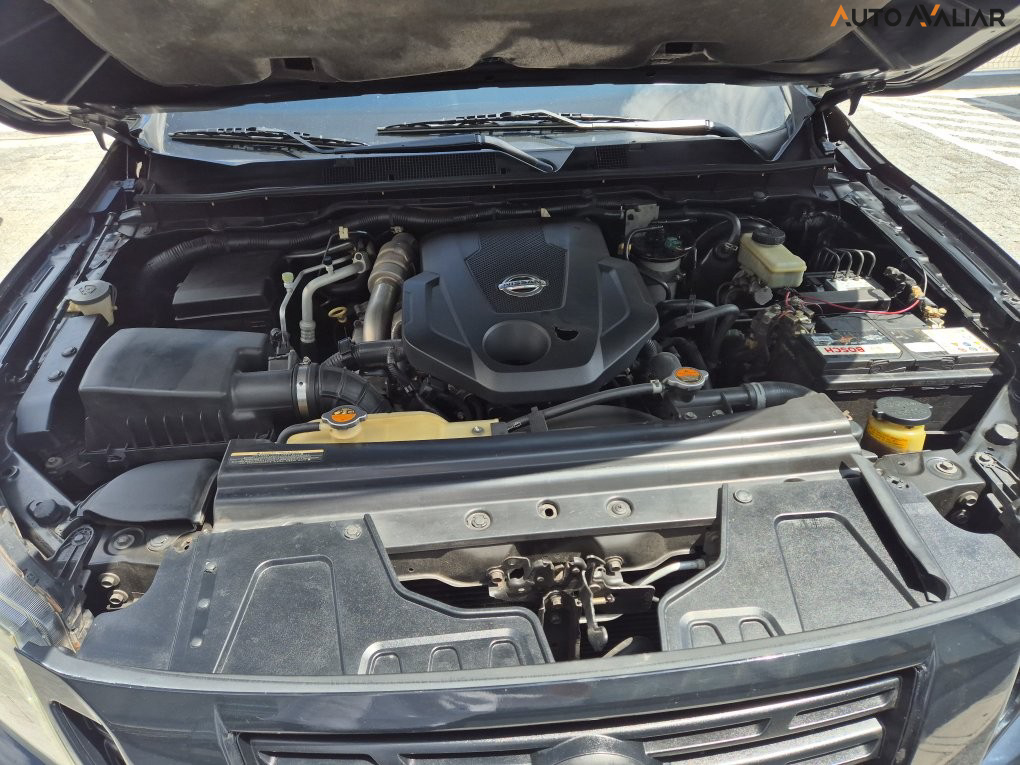 NISSAN FRONTIER 2.3 16V TURBO DIESEL LE CD 4X4 AUTOMATICO