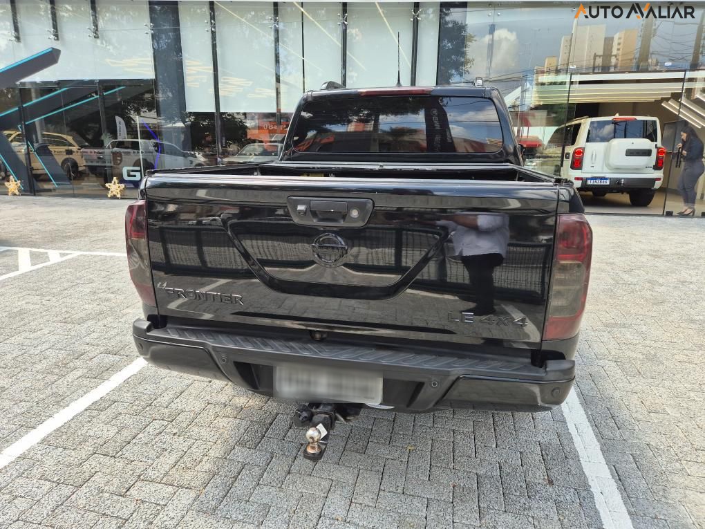 NISSAN FRONTIER 2.3 16V TURBO DIESEL LE CD 4X4 AUTOMATICO