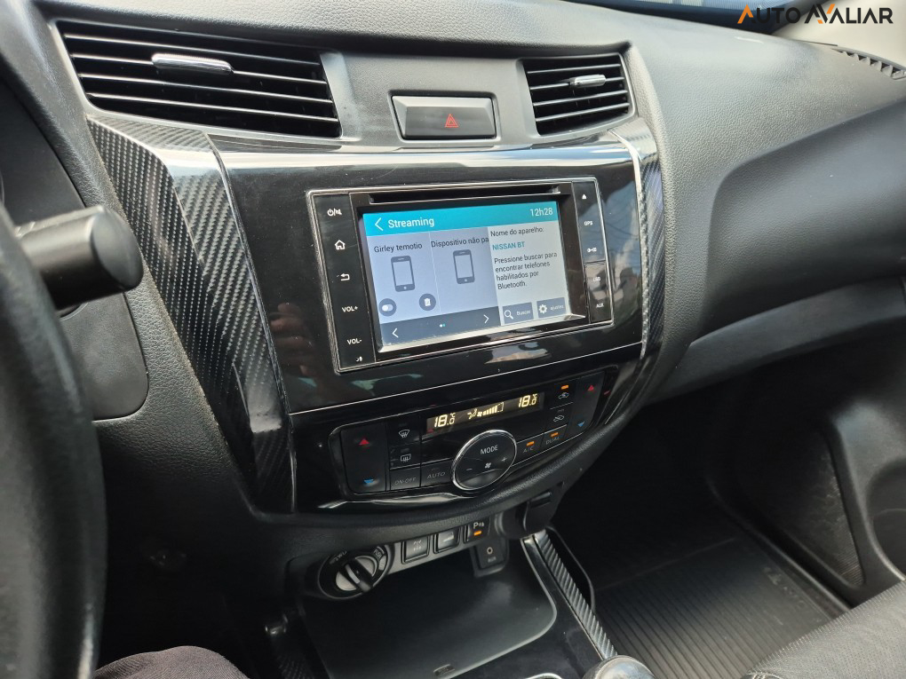 NISSAN FRONTIER 2.3 16V TURBO DIESEL LE CD 4X4 AUTOMATICO