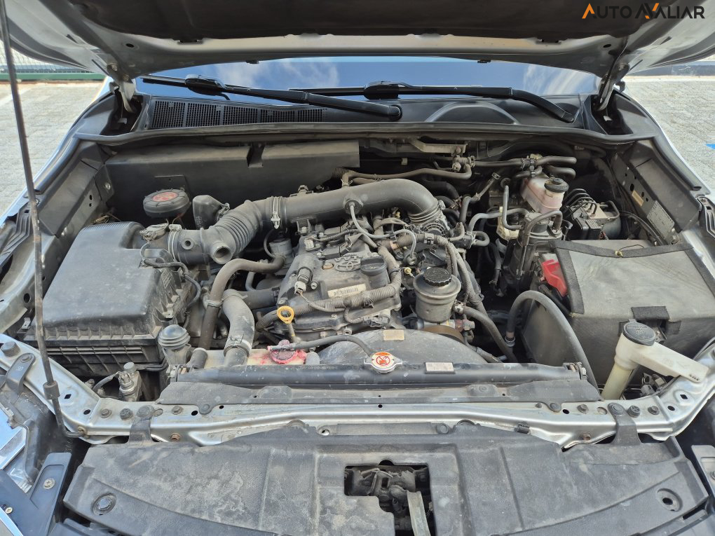 TOYOTA HILUX SW4 2.7 SR 4X2 16V FLEX 4P AUTOMATICO