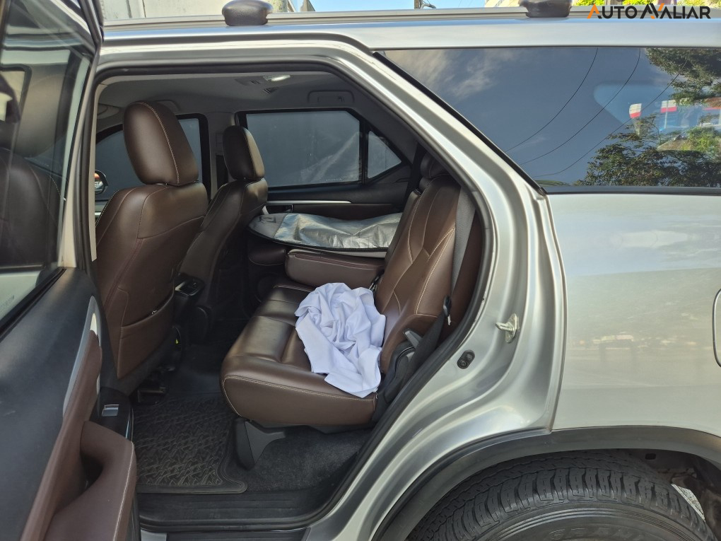 TOYOTA HILUX SW4 2.7 SR 4X2 16V FLEX 4P AUTOMATICO