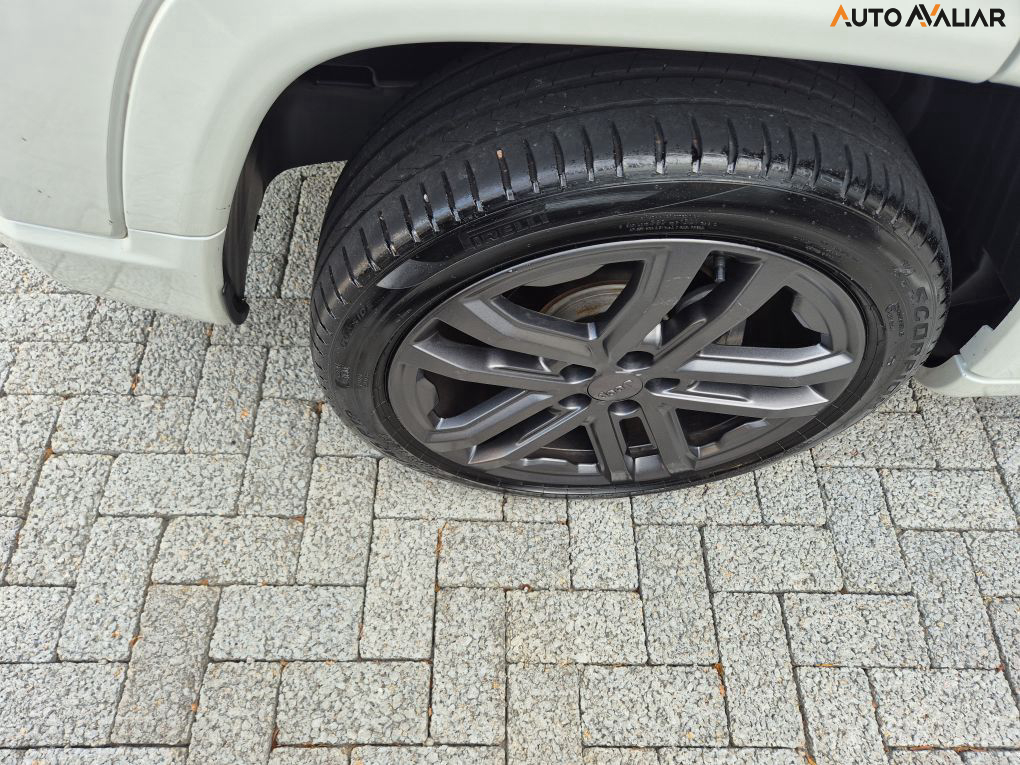 JEEP COMPASS 2.0 HURRICANE 4 TURBO GASOLINA OVERLAND AT9