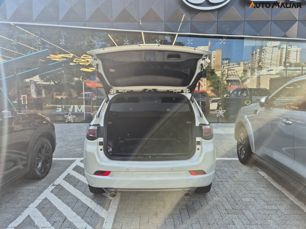 JEEP COMPASS 2.0 HURRICANE 4 TURBO GASOLINA OVERLAND AT9