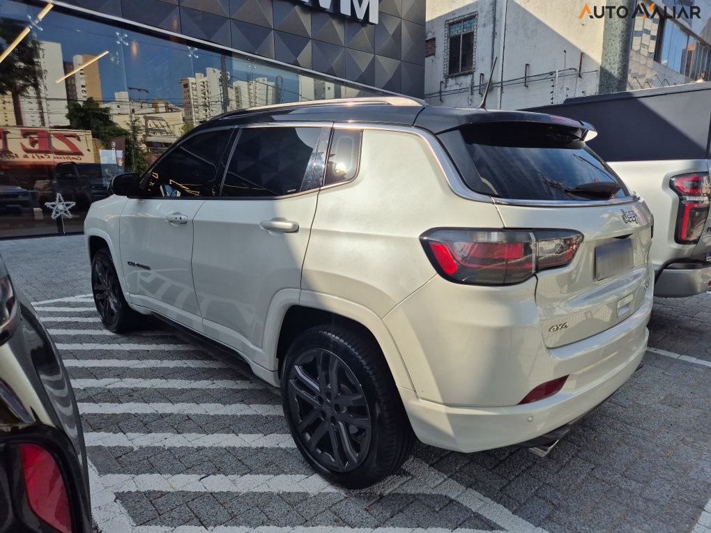 JEEP COMPASS 2.0 HURRICANE 4 TURBO GASOLINA OVERLAND AT9