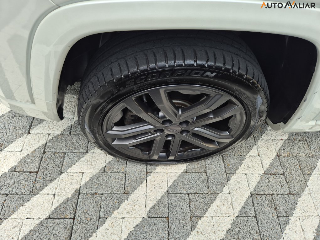 JEEP COMPASS 2.0 HURRICANE 4 TURBO GASOLINA OVERLAND AT9