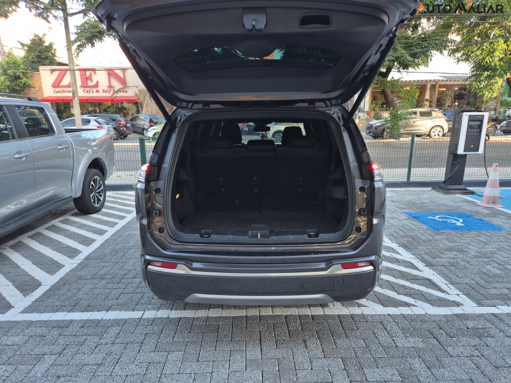 JEEP COMMANDER 1.3 T270 TURBO FLEX OVERLAND AT6