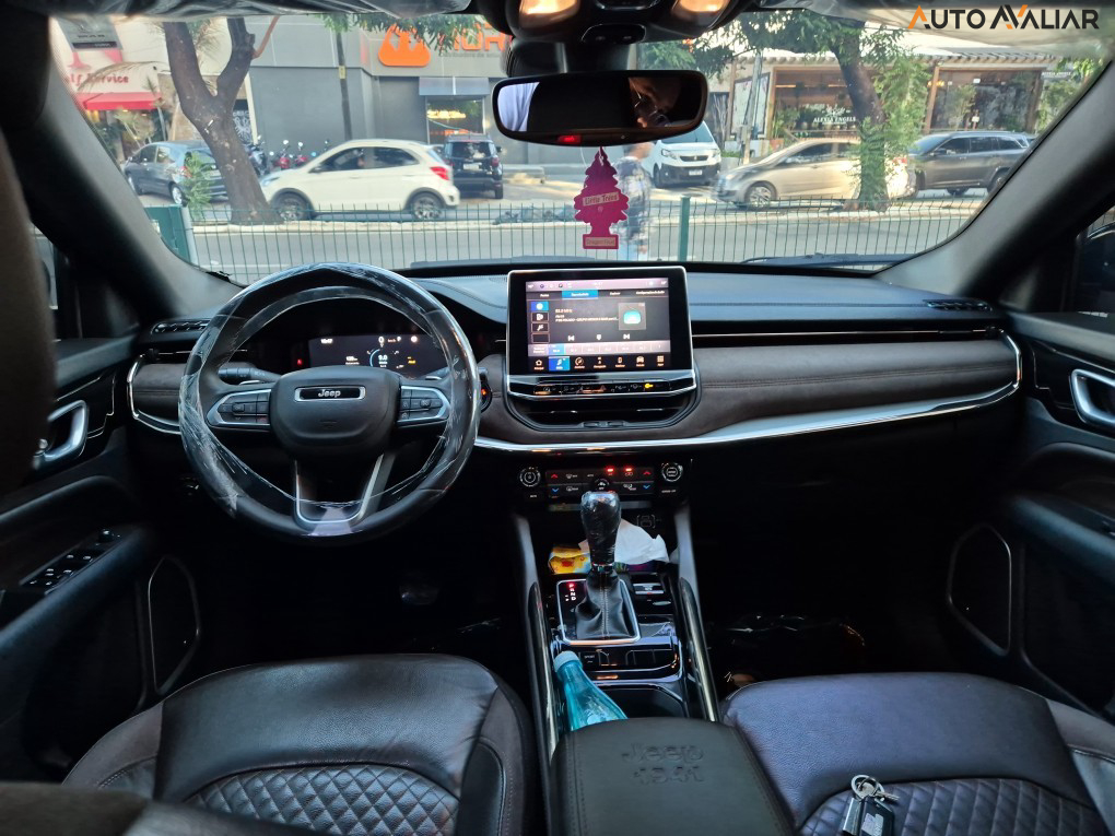 JEEP COMMANDER 1.3 T270 TURBO FLEX OVERLAND AT6