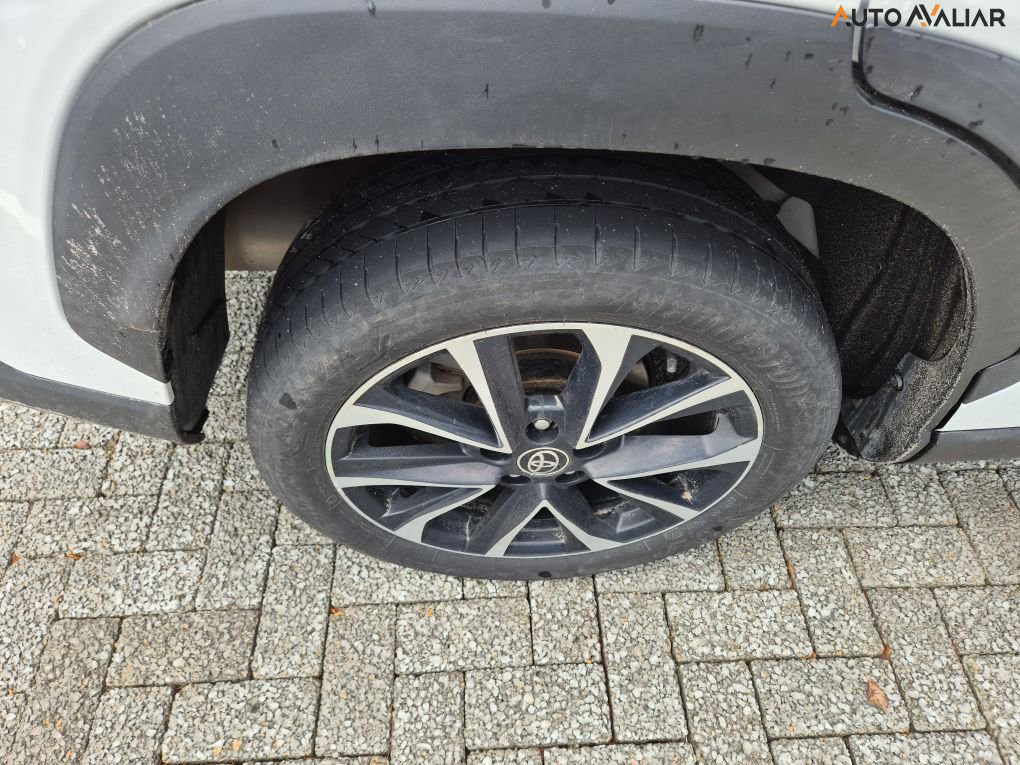 TOYOTA COROLLA CROSS 1.8 VVT-I HYBRID FLEX XRX CVT