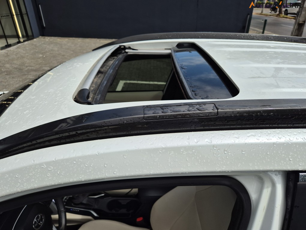 TOYOTA COROLLA CROSS 1.8 VVT-I HYBRID FLEX XRX CVT