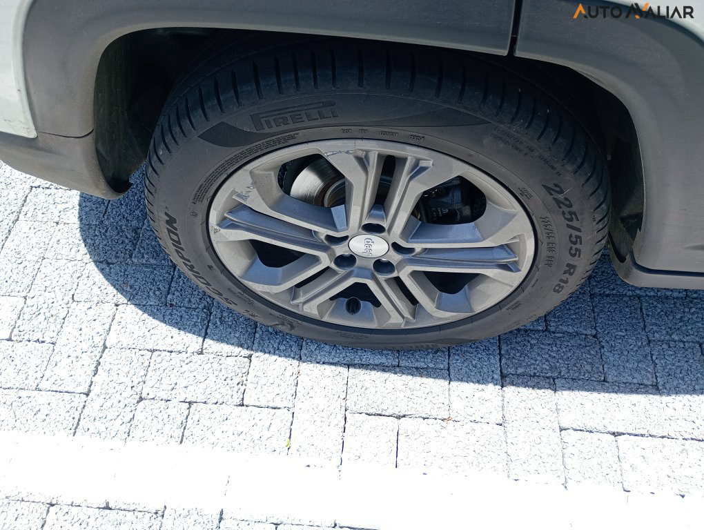 JEEP COMPASS 1.3 T270 TURBO FLEX LONGITUDE AT6