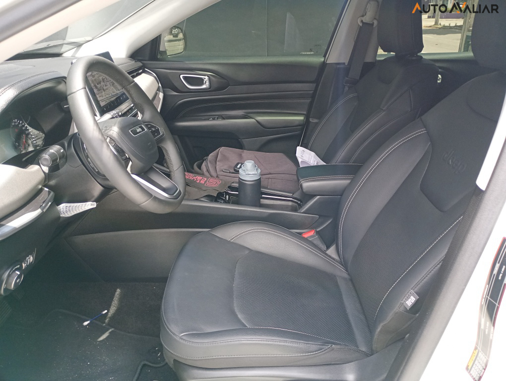 JEEP COMPASS 1.3 T270 TURBO FLEX LONGITUDE AT6