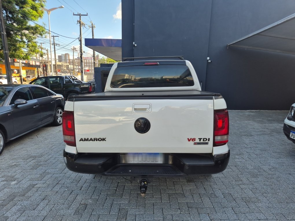 VOLKSWAGEN AMAROK 3.0 V6 TDI HIGHLINE CD DIESEL 4MOTION AUTOMATICO