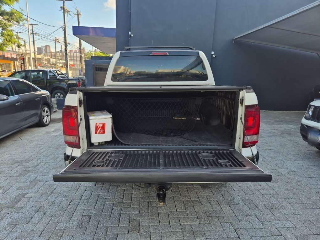VOLKSWAGEN AMAROK 3.0 V6 TDI HIGHLINE CD DIESEL 4MOTION AUTOMATICO