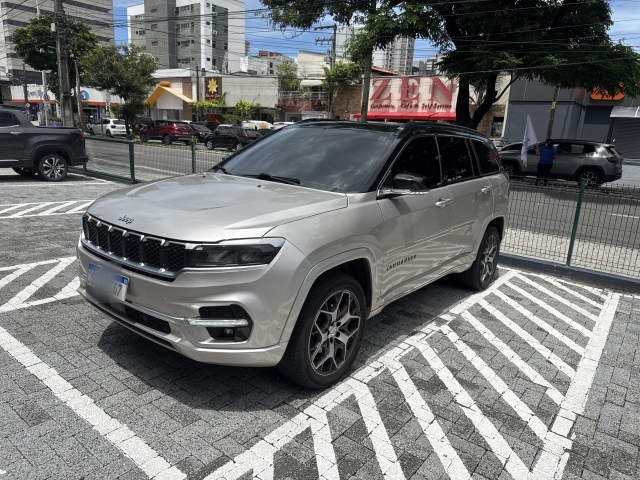 JEEP COMMANDER 2.0 TD380 TURBO DIESEL OVERLAND AT9