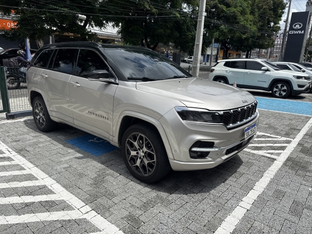 JEEP COMMANDER 2.0 TD380 TURBO DIESEL OVERLAND AT9