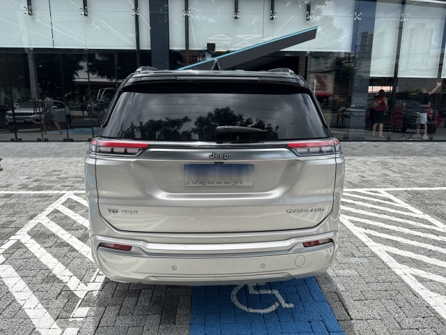 JEEP COMMANDER 2.0 TD380 TURBO DIESEL OVERLAND AT9