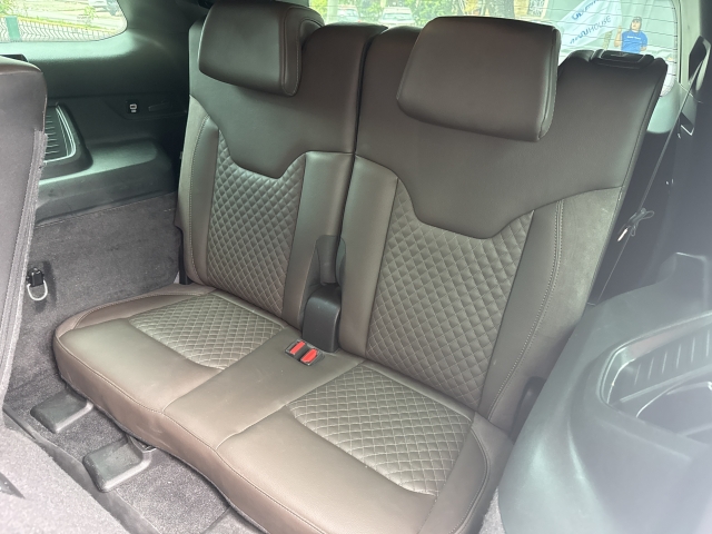 JEEP COMMANDER 2.0 TD380 TURBO DIESEL OVERLAND AT9