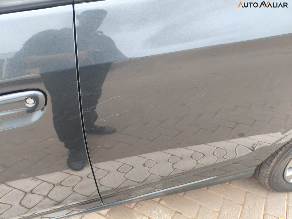 CHEVROLET ONIX 1.4 MPFI ADVANTAGE 8V FLEX 4P AUTOMATICO