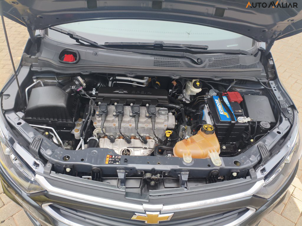 CHEVROLET ONIX 1.4 MPFI ADVANTAGE 8V FLEX 4P AUTOMATICO