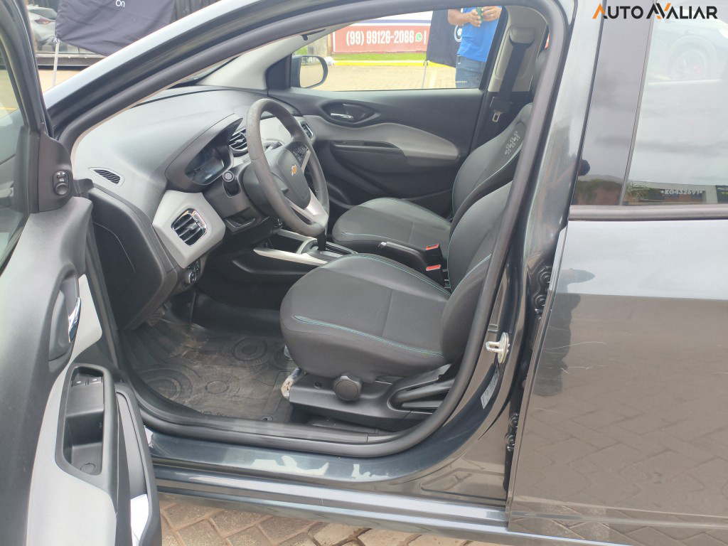 CHEVROLET ONIX 1.4 MPFI ADVANTAGE 8V FLEX 4P AUTOMATICO