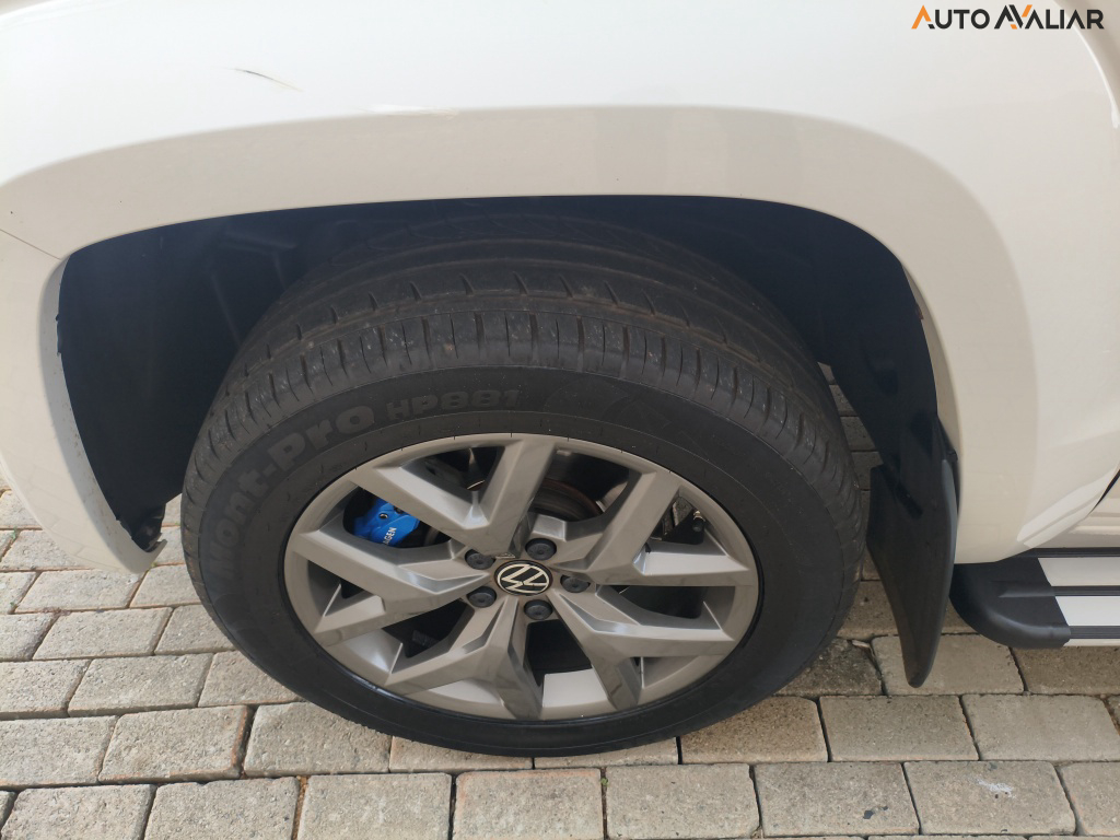 VOLKSWAGEN AMAROK 3.0 V6 TDI HIGHLINE CD DIESEL 4MOTION AUTOMATICO