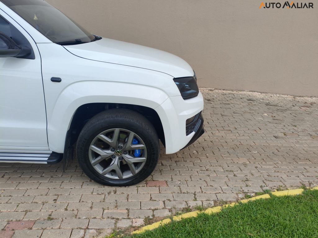 VOLKSWAGEN AMAROK 3.0 V6 TDI HIGHLINE CD DIESEL 4MOTION AUTOMATICO