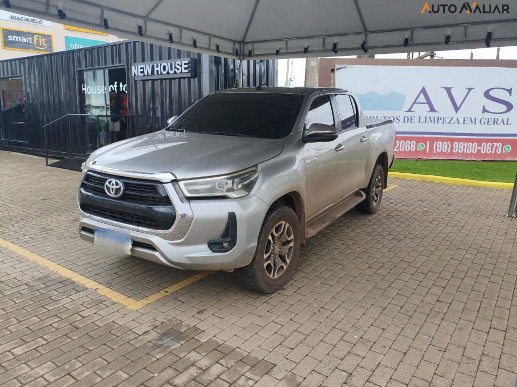 TOYOTA HILUX 2.8 D-4D TURBO DIESEL CD SRV 4X4 AUTOM&Aacute;TICO