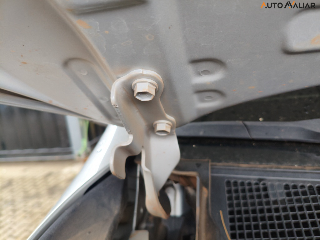 TOYOTA HILUX 2.8 D-4D TURBO DIESEL CD SRV 4X4 AUTOM&Aacute;TICO