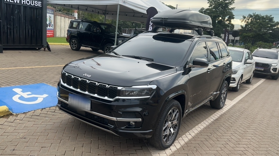 JEEP COMMANDER 2.0 TD380 TURBO DIESEL OVERLAND AT9