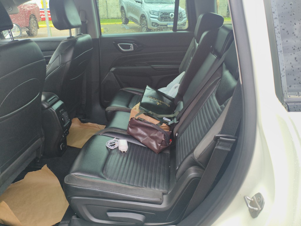 JEEP COMMANDER 2.0 TD380 TURBO DIESEL LIMITED AT9