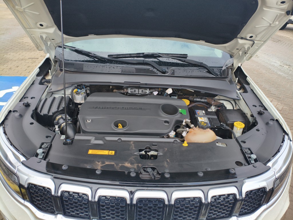 JEEP COMMANDER 2.0 TD380 TURBO DIESEL LIMITED AT9