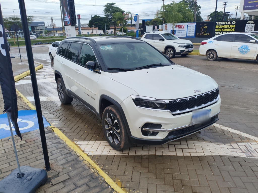 JEEP COMMANDER 2.0 TD380 TURBO DIESEL LIMITED AT9