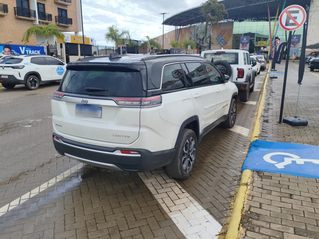 JEEP COMMANDER 2.0 TD380 TURBO DIESEL LIMITED AT9