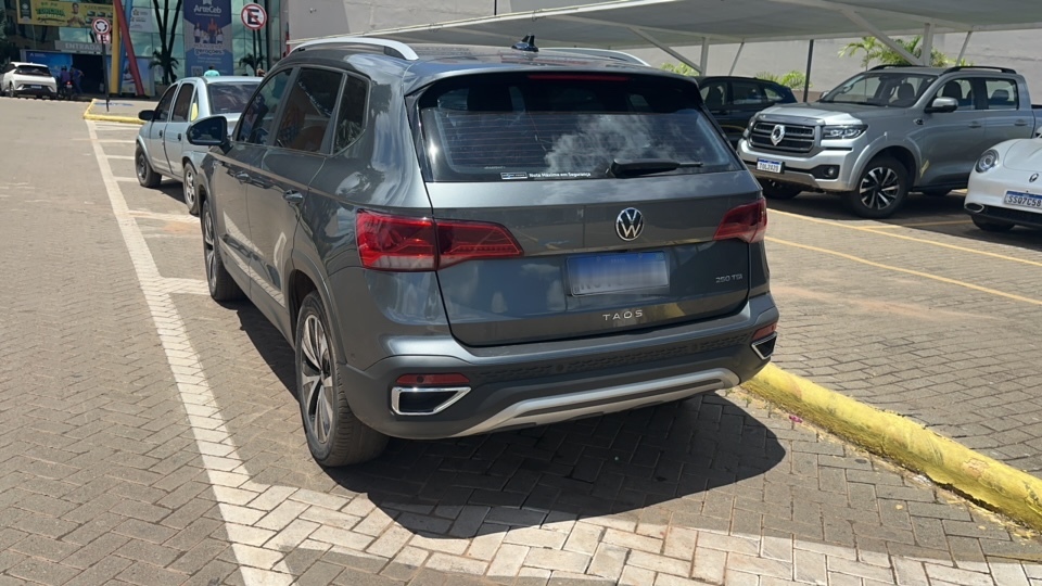 VOLKSWAGEN TAOS 1.4 250 TSI TOTAL FLEX HIGHLINE AUTOM&Aacute;TICO