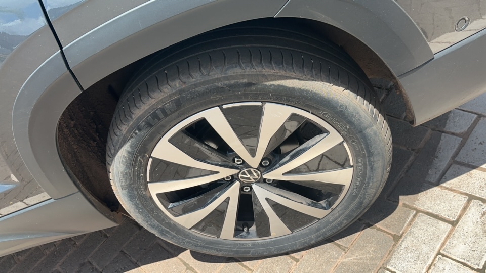 VOLKSWAGEN TAOS 1.4 250 TSI TOTAL FLEX HIGHLINE AUTOM&Aacute;TICO